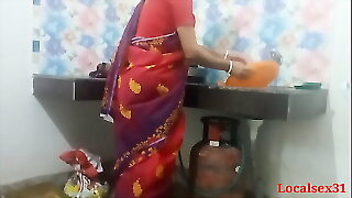Desi Bengali desi Regional Indian Bhabi Caboose Carnal knowledge Concerning In flames Saree ( Official Flick Apart from Localsex31)